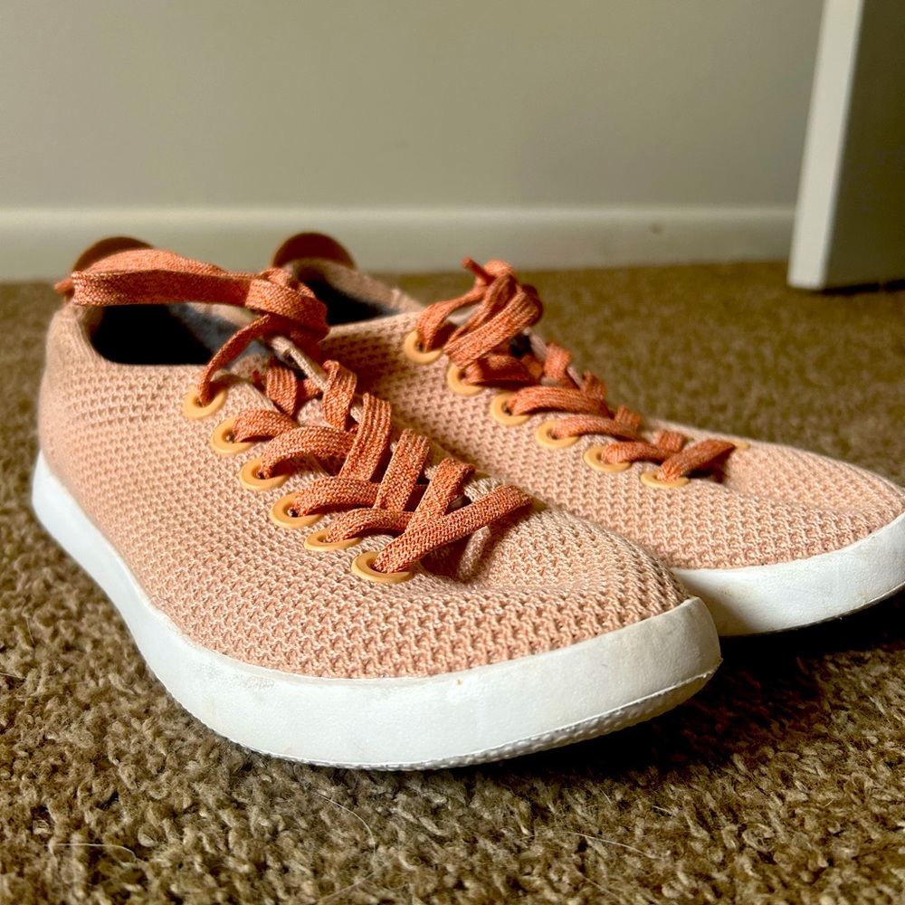 Women’s Allbirds Sneakers Size 7